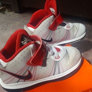 Toddler Nike LeBron 8 V2